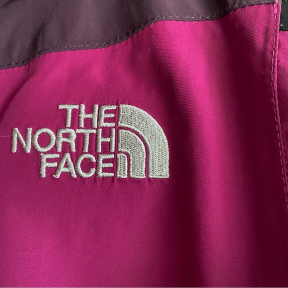 The North Face Hyvent Fuchsia Plum Windbreaker Jacket Outdoor Gorpcore Sports XS - Picture 6 of 10